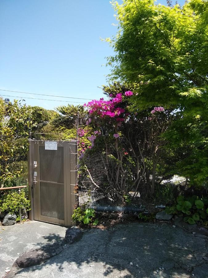 בפו Yokoso Ryokan מראה חיצוני תמונה