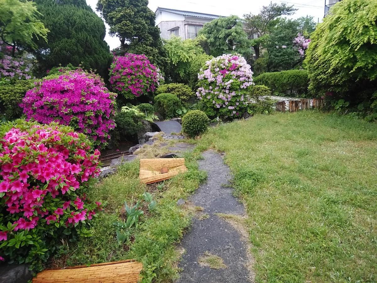 בפו Yokoso Ryokan מראה חיצוני תמונה